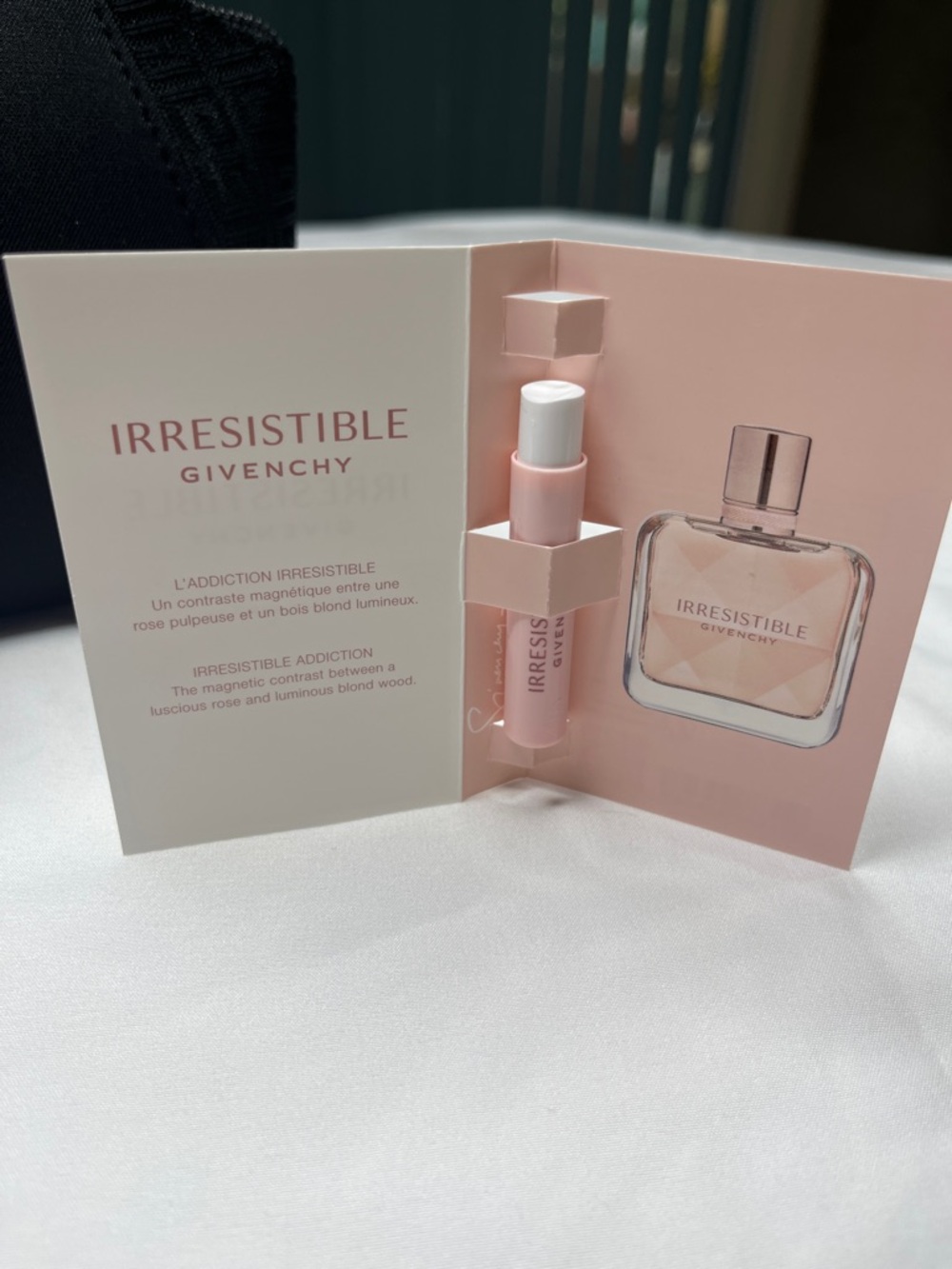 Givenchy Black Logo Cosmetic Bag + Irresistible & L’Interdit Perfume Samples-NEW - Picture 7 of 8